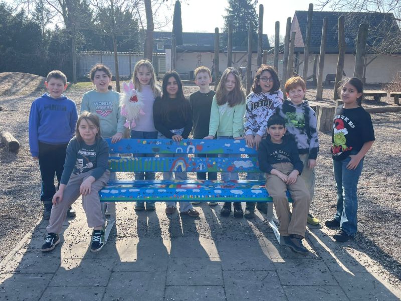 Bank_mit_Kindern